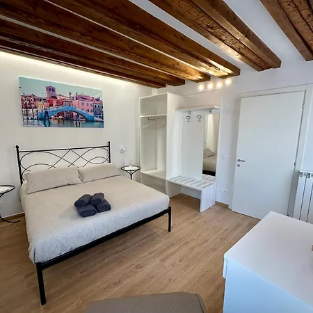 Sora Al Ponte דירה