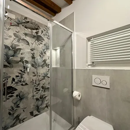 Sora Al Ponte Apartment *